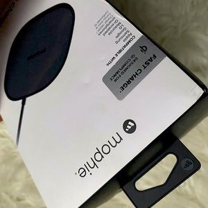 Mophie wireless charger . It’s was a gift and I don’t need it